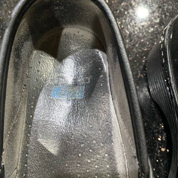 Used dansko but still plenty of use - Picture 3 of 3